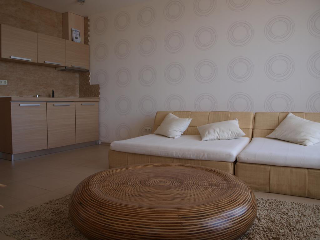 Apartments In Villa Rouge Σωζόπολη Δωμάτιο φωτογραφία